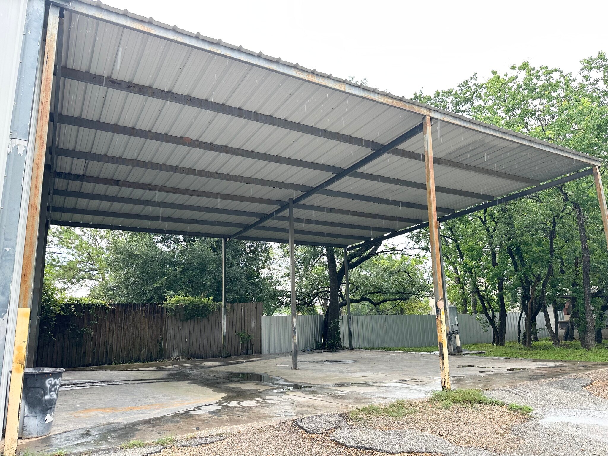 Covered exterior work or parking area at 13626 Ann Louise Rd
