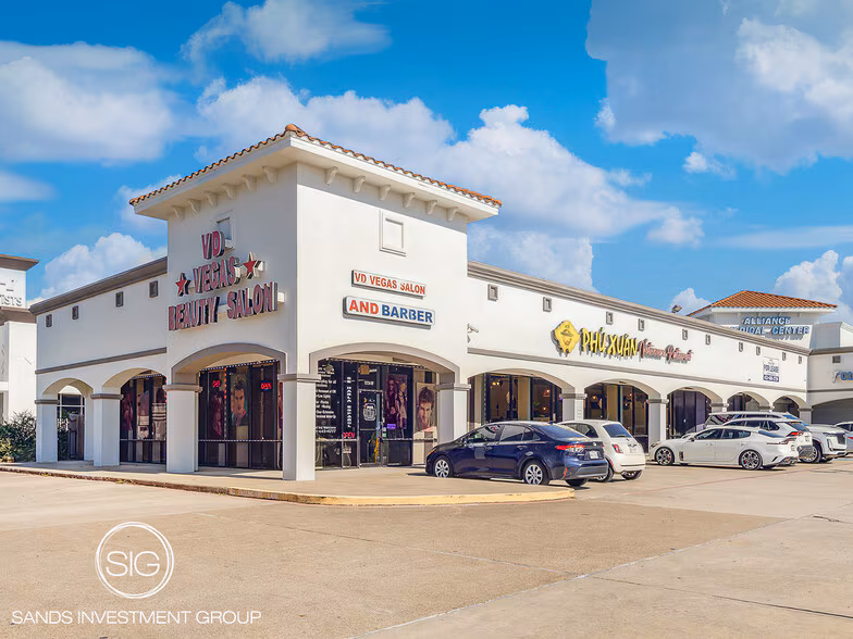 Alliance Retail Center exterior at 13734 State Highway 249 in Houston