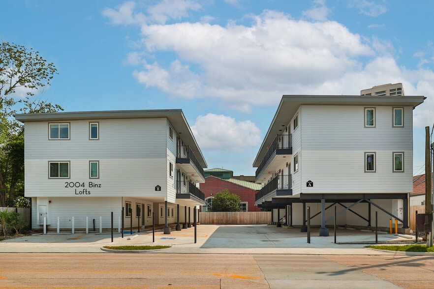 2004 Binz St, Houston, TX 77004 房源实景 / property view — photo 1