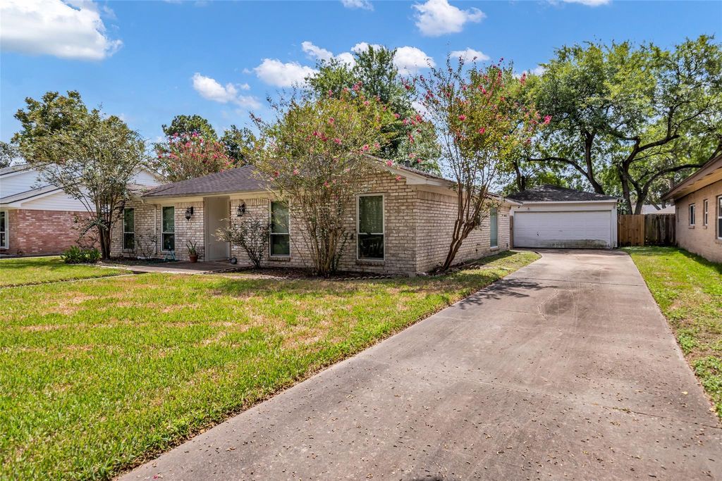 22211 Kerryblue Dr, Katy, TX 77450 房源实景 / property view — photo 3