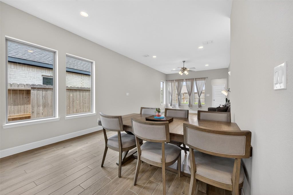 Dining area with natural light at 2867 Orange Leaf Dr