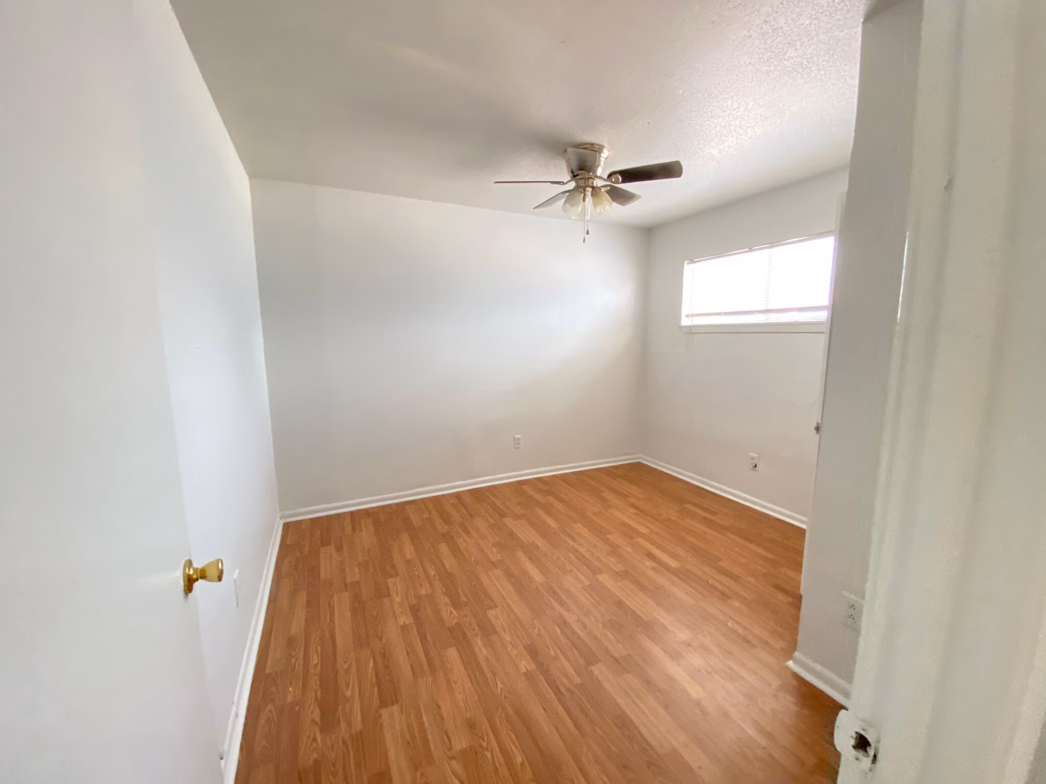 Apartment interior view 4 at 5408 Market St