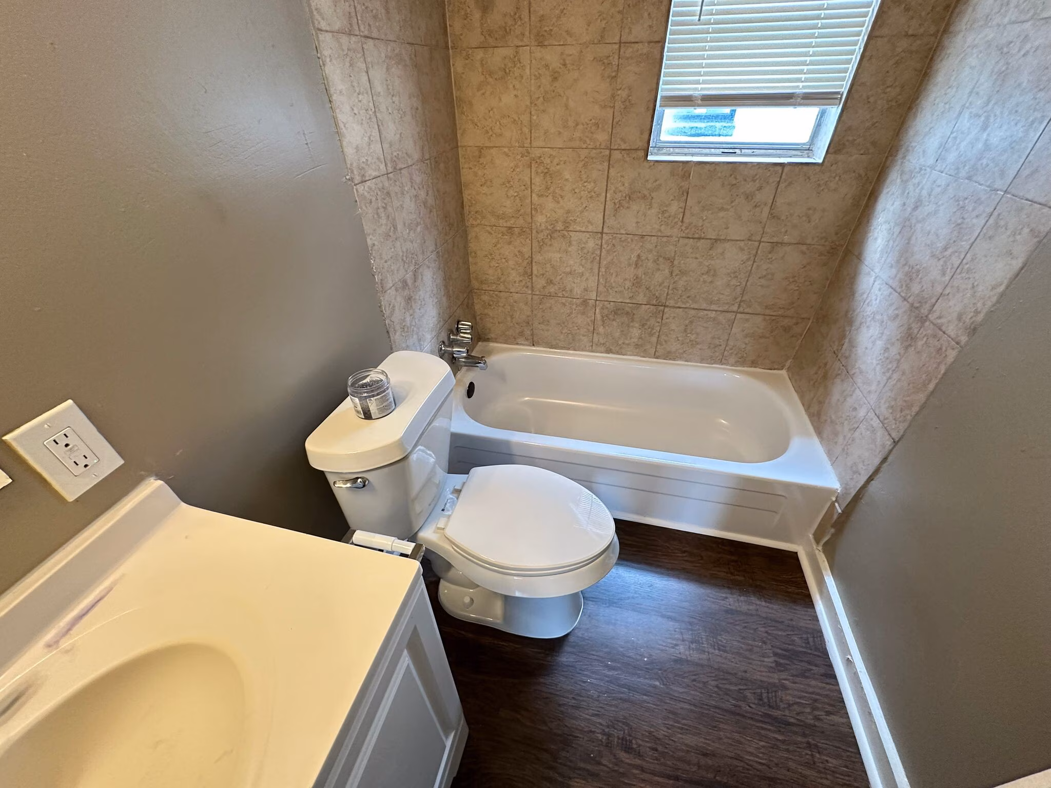 Apartment interior view 9 at 5408 Market St