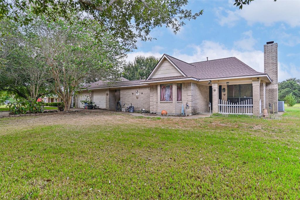7003 Amie Ln CR879, Pearland, TX 77584 房源实景 / property view — photo 4