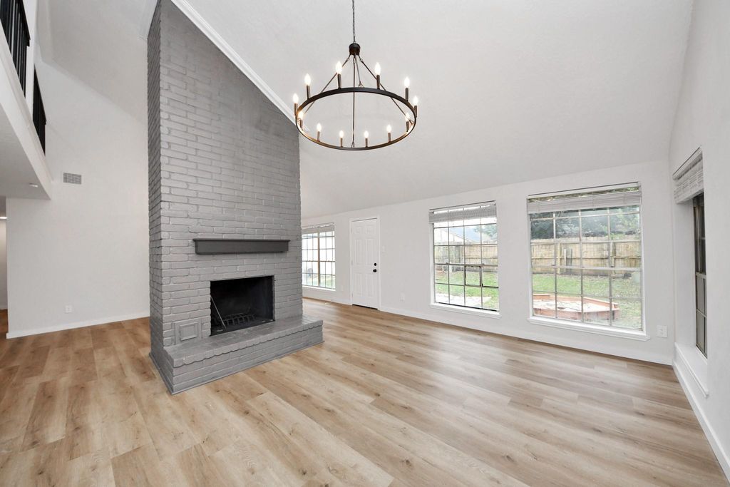 718 Land Grant Dr, Richmond, TX 77406 房源实景 / property view — photo 4