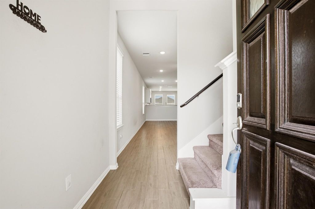 7419 French Quarter Ct, Fulshear, TX 77441 房源实景 / property view — photo 3