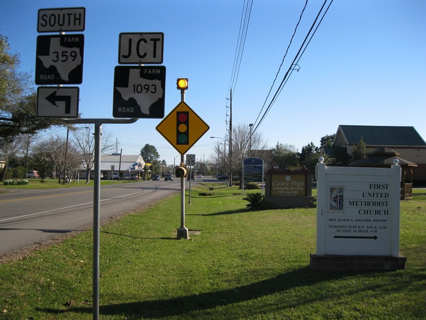 2013年Fulshear老城区FM 359与FM 1093路口实景 / 2013 view of the FM 359 and FM 1093 intersection in historic Fulshear