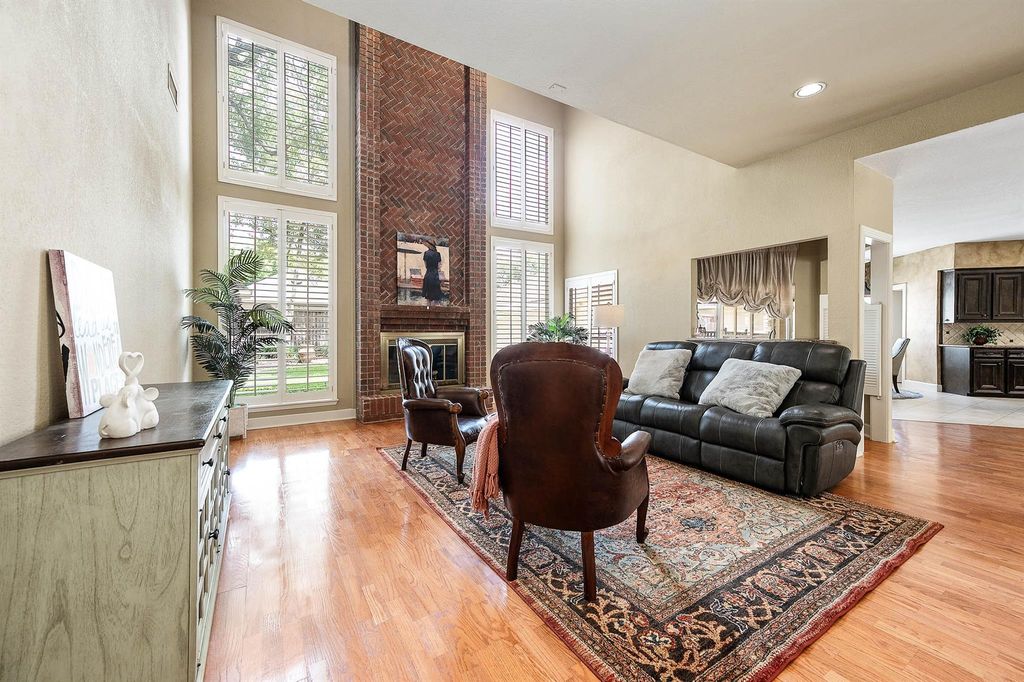 Photo 8 of 3702 Belle Grove Ln