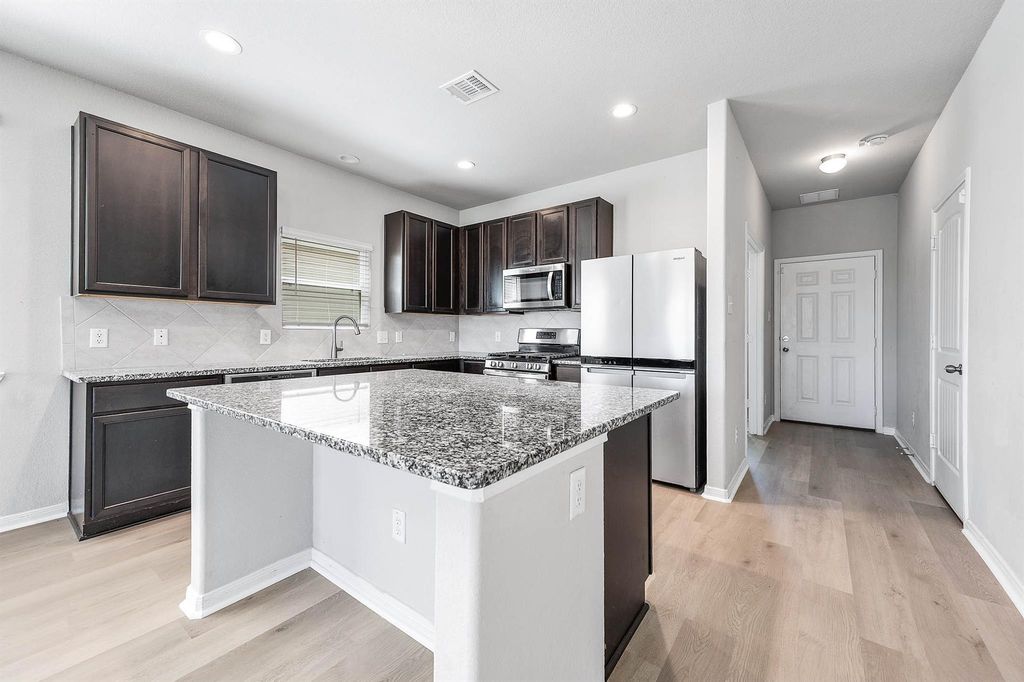 Photo 11 of 24635 Signorelli Way