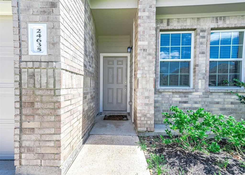 Photo 5 of 24635 Signorelli Way