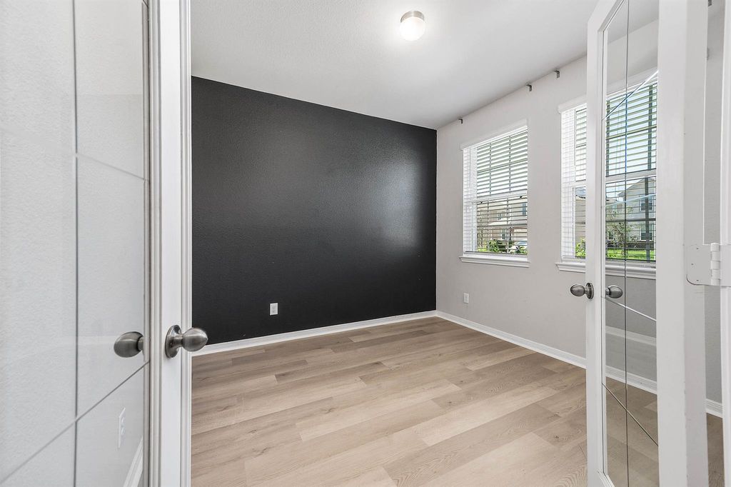 Photo 7 of 24635 Signorelli Way