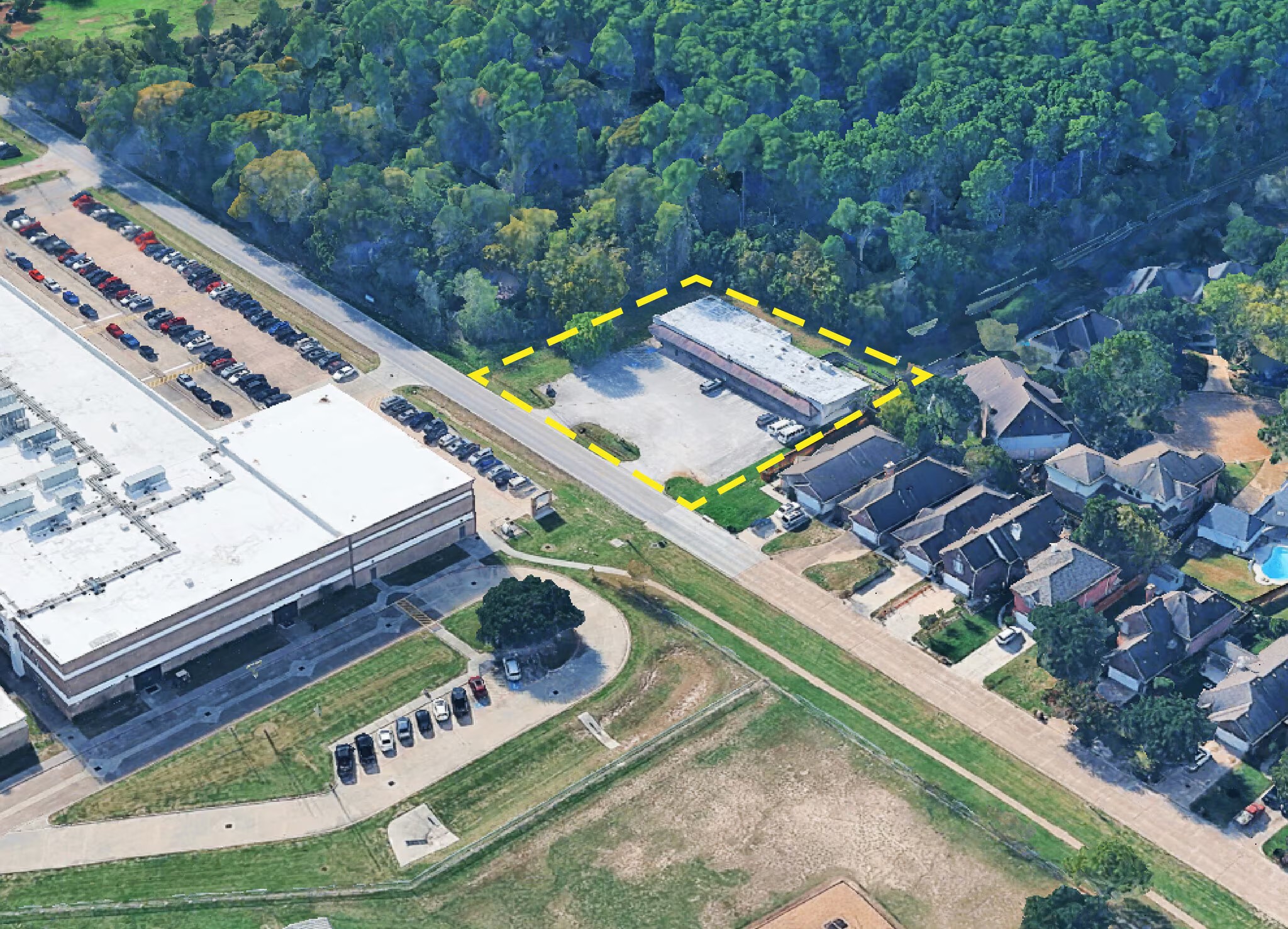 Exterior and property view 3 of Misty Valley Shopping Center at 12019-12035 Misty Valley, Houston, TX 77066