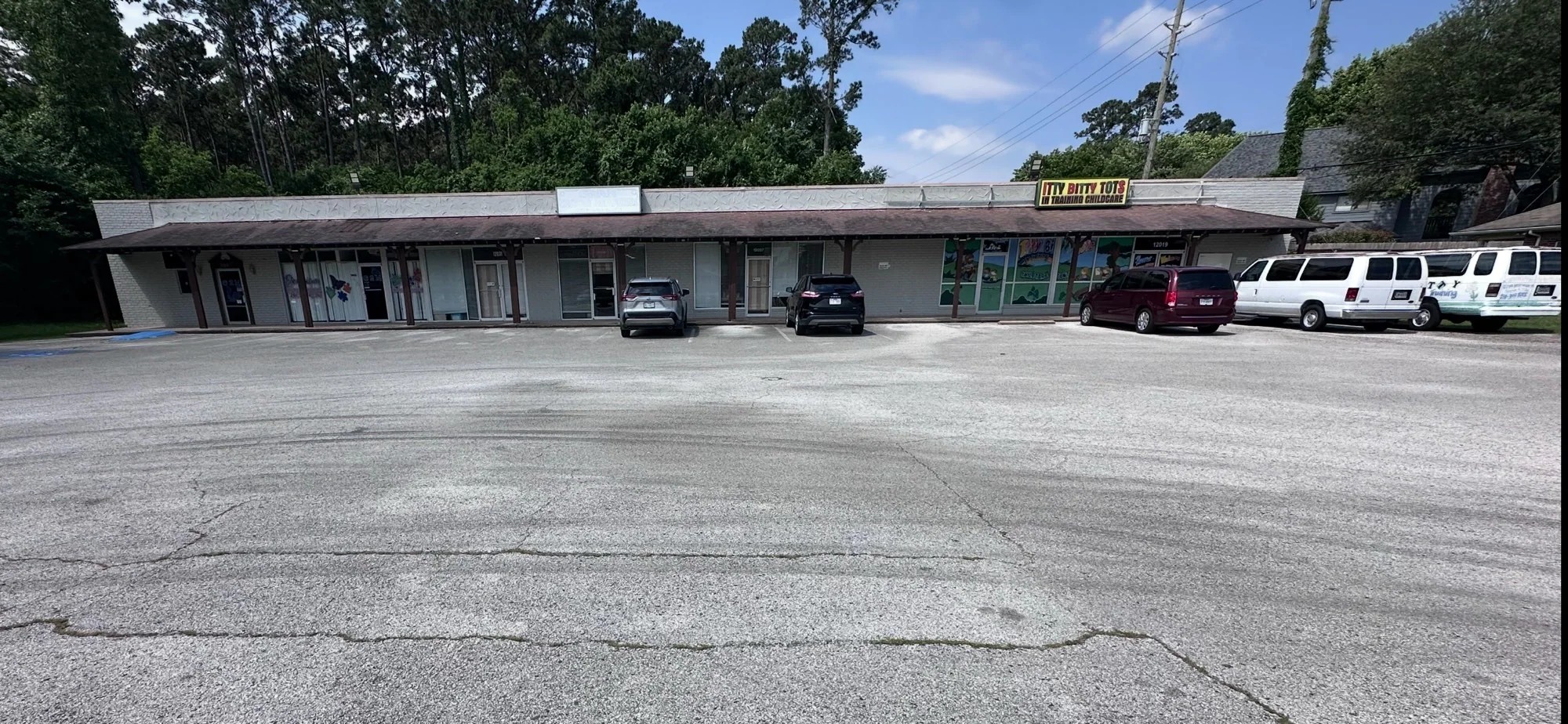 Exterior and property view 6 of Misty Valley Shopping Center at 12019-12035 Misty Valley, Houston, TX 77066