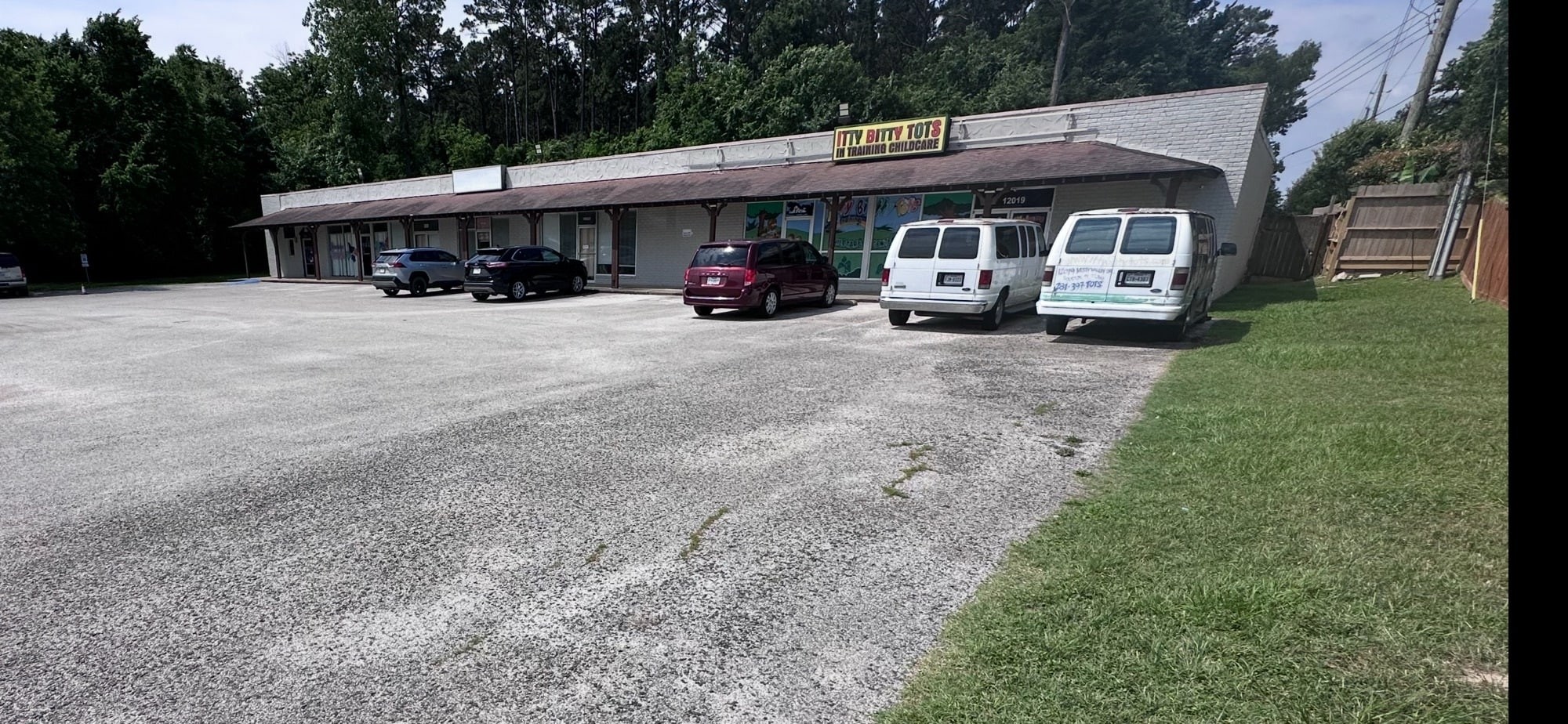 Exterior and property view 7 of Misty Valley Shopping Center at 12019-12035 Misty Valley, Houston, TX 77066
