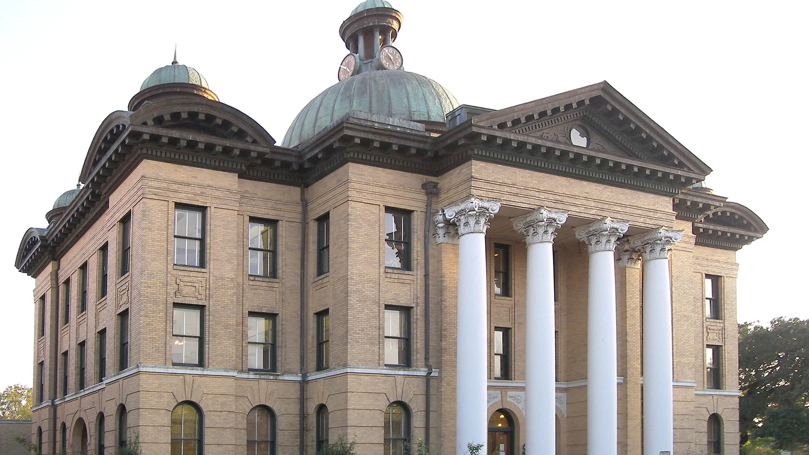 Licensed 2008 photograph of the historic Fort Bend County Courthouse in Richmond / 2008年Richmond历史悠久的Fort Bend County Courthouse授权实景