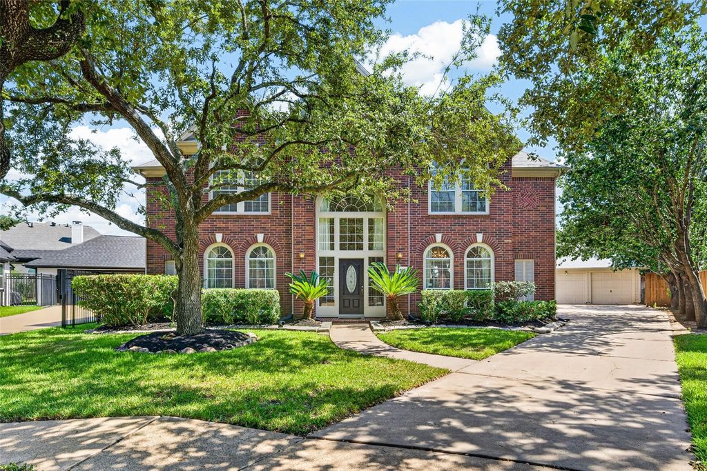 Front exterior of 2819 Gray Moss Ct in Sugar Land
