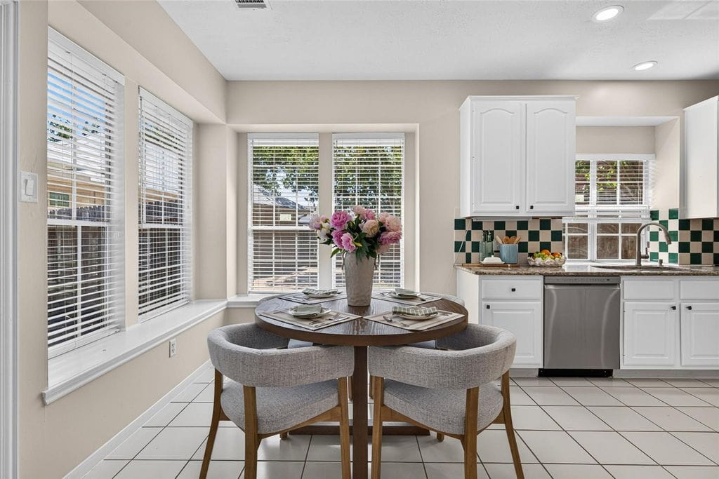 Breakfast area opening to the kitchen at 2819 Gray Moss Ct