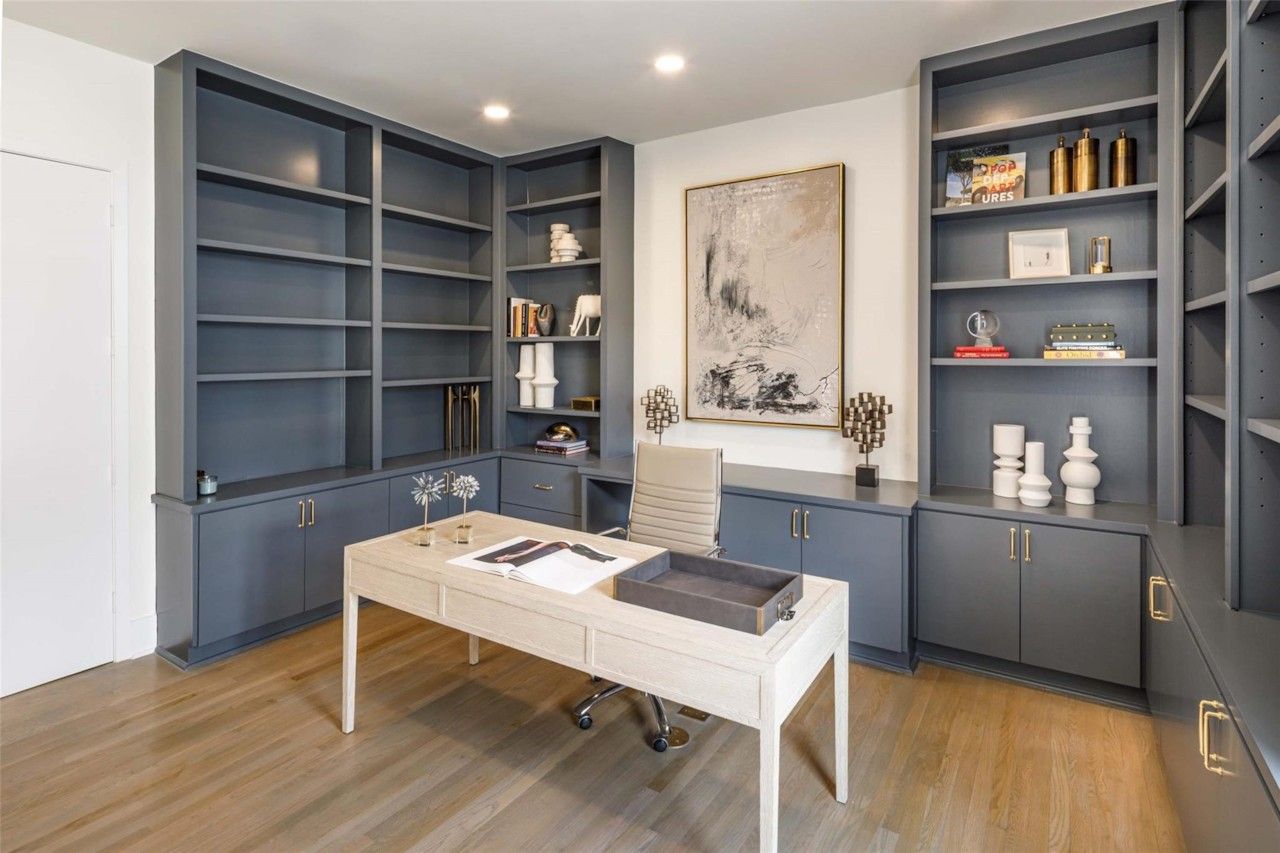 Built-in home office with desk and shelving