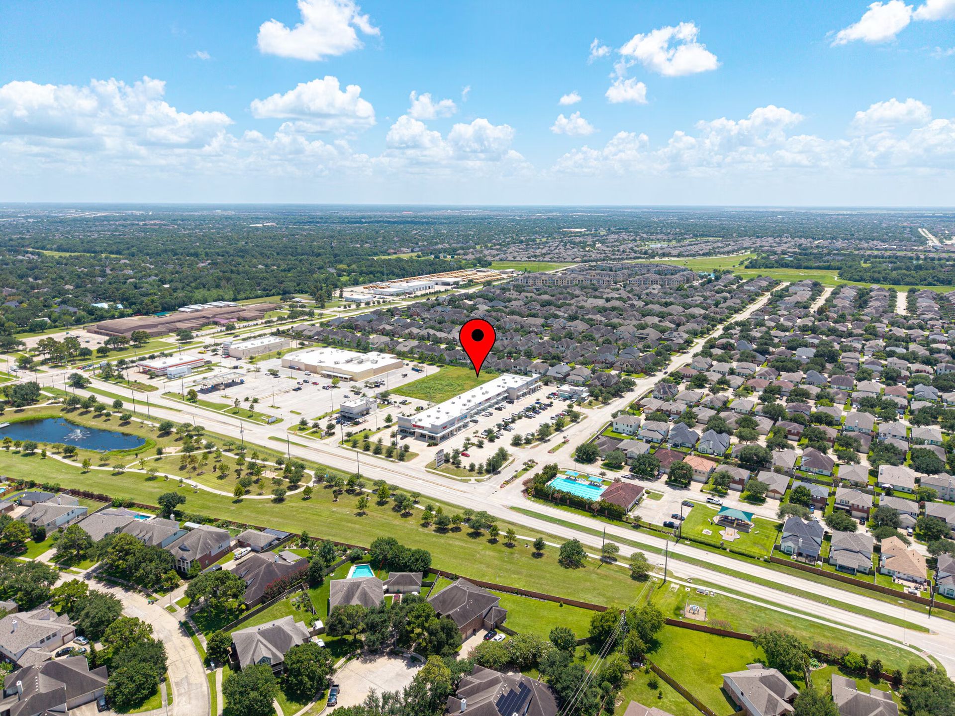 Regional aerial view marking Katy Creek Ranch along Westheimer Parkway | Westheimer Parkway沿线Katy Creek Ranch区域航拍定位图