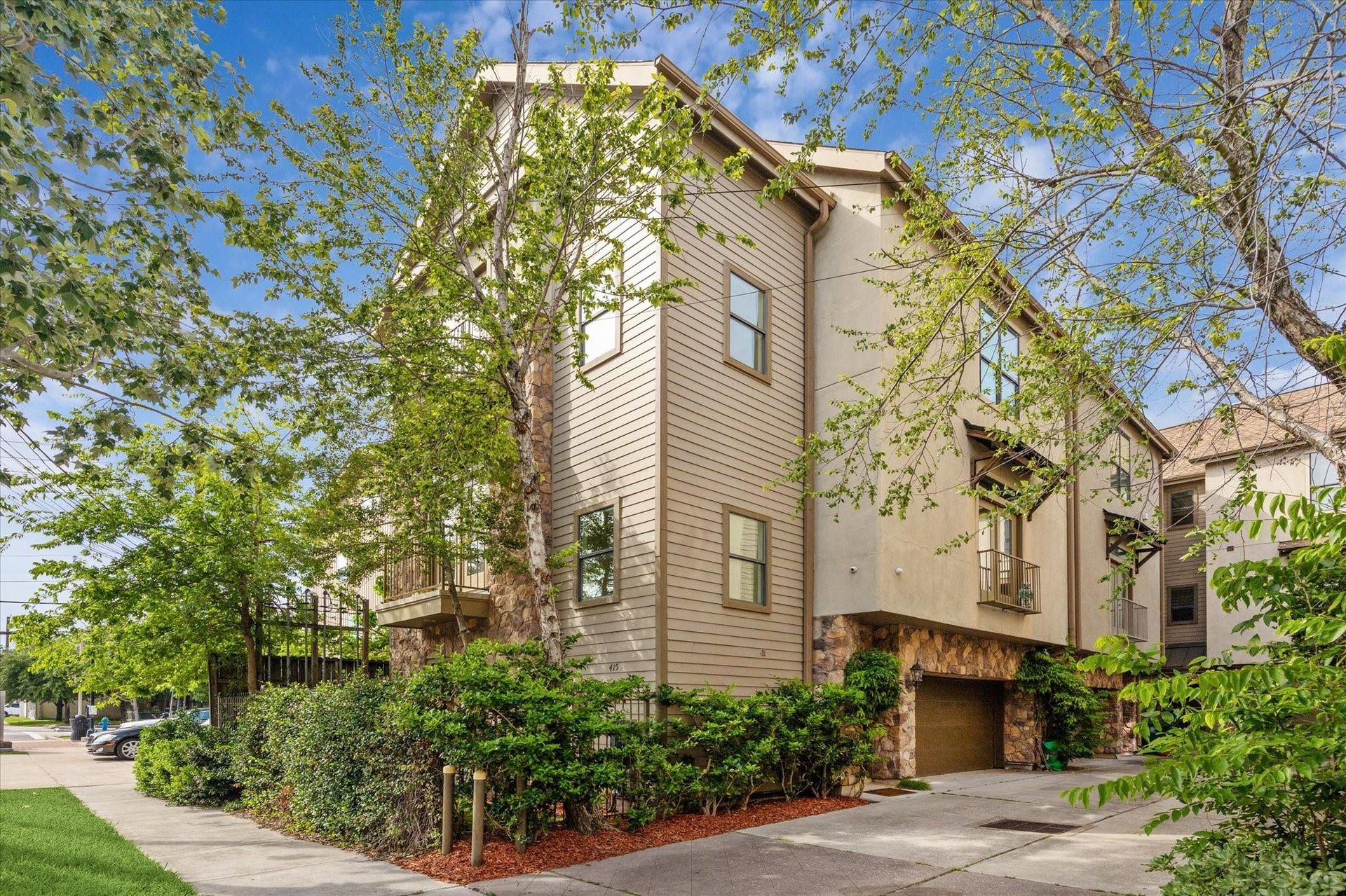Exterior of 415 Tuam Street townhome in Midtown Houston